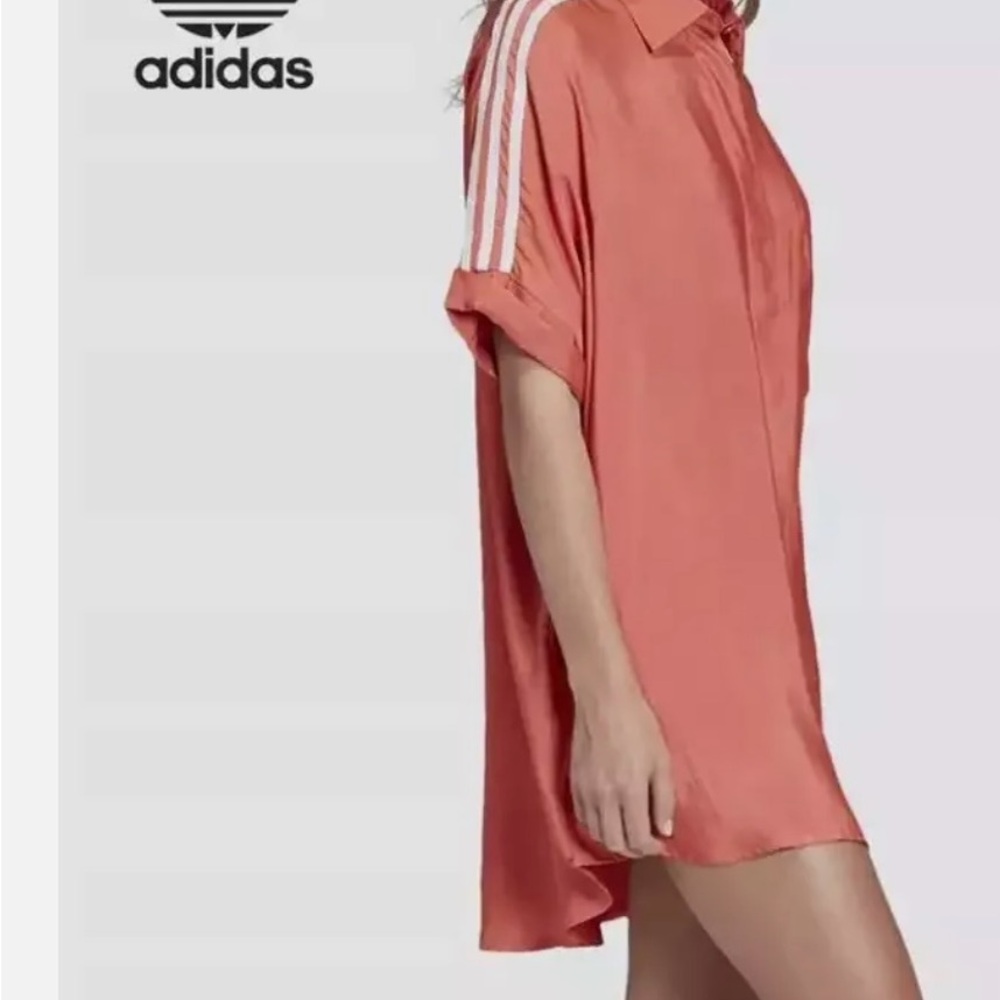 NWT ADIDAS SATIN MINI SHIRT DRESS. Size Small but is over size, can fit a M/L - Picture 6 of 7